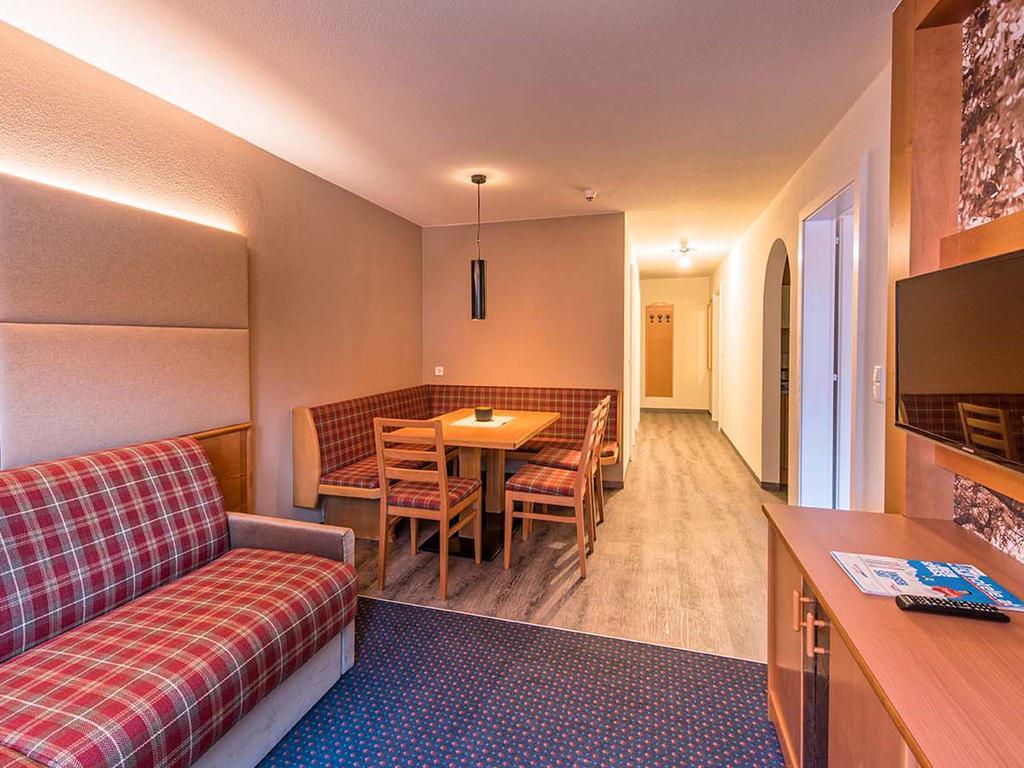 Hotel Universo Serfaus Pokoj fotografie